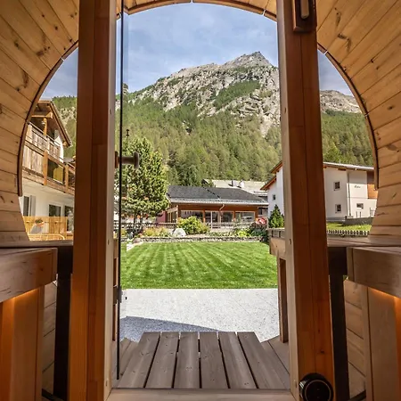 Dalias Ferienparadies Enzian - Alpenrose * Saas-Almagell